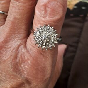 Elegant Silver Cluster Ring Size 10